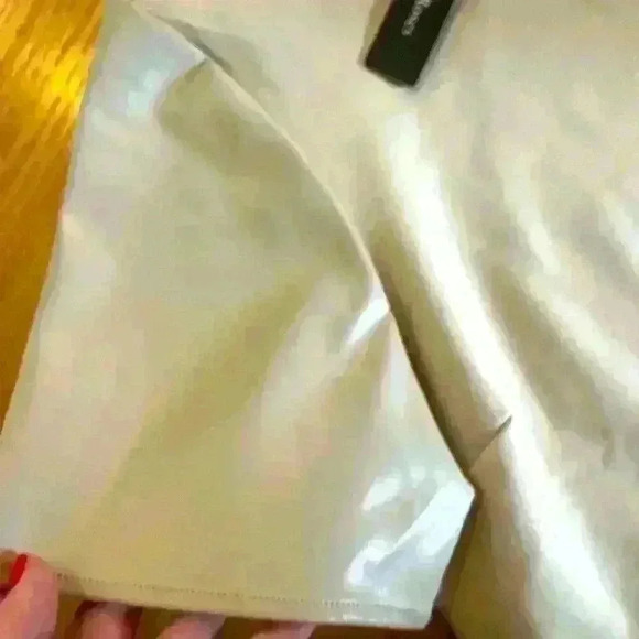 NWT VIOLETS AND ROSES TAUPE FAUX LEATHER TOP - Picture 4 of 6